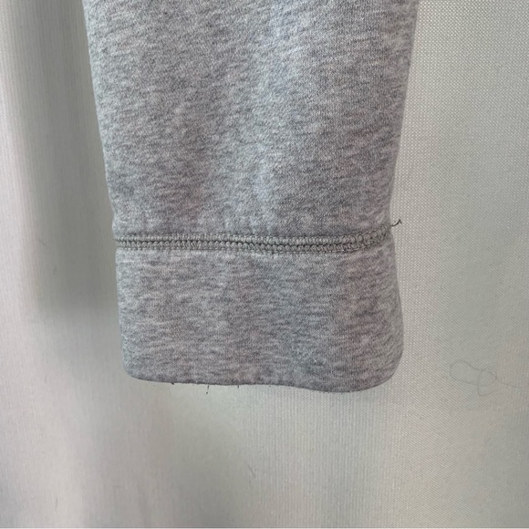 Mens large Tommy Hilfiger sweats - Picture 5 of 10